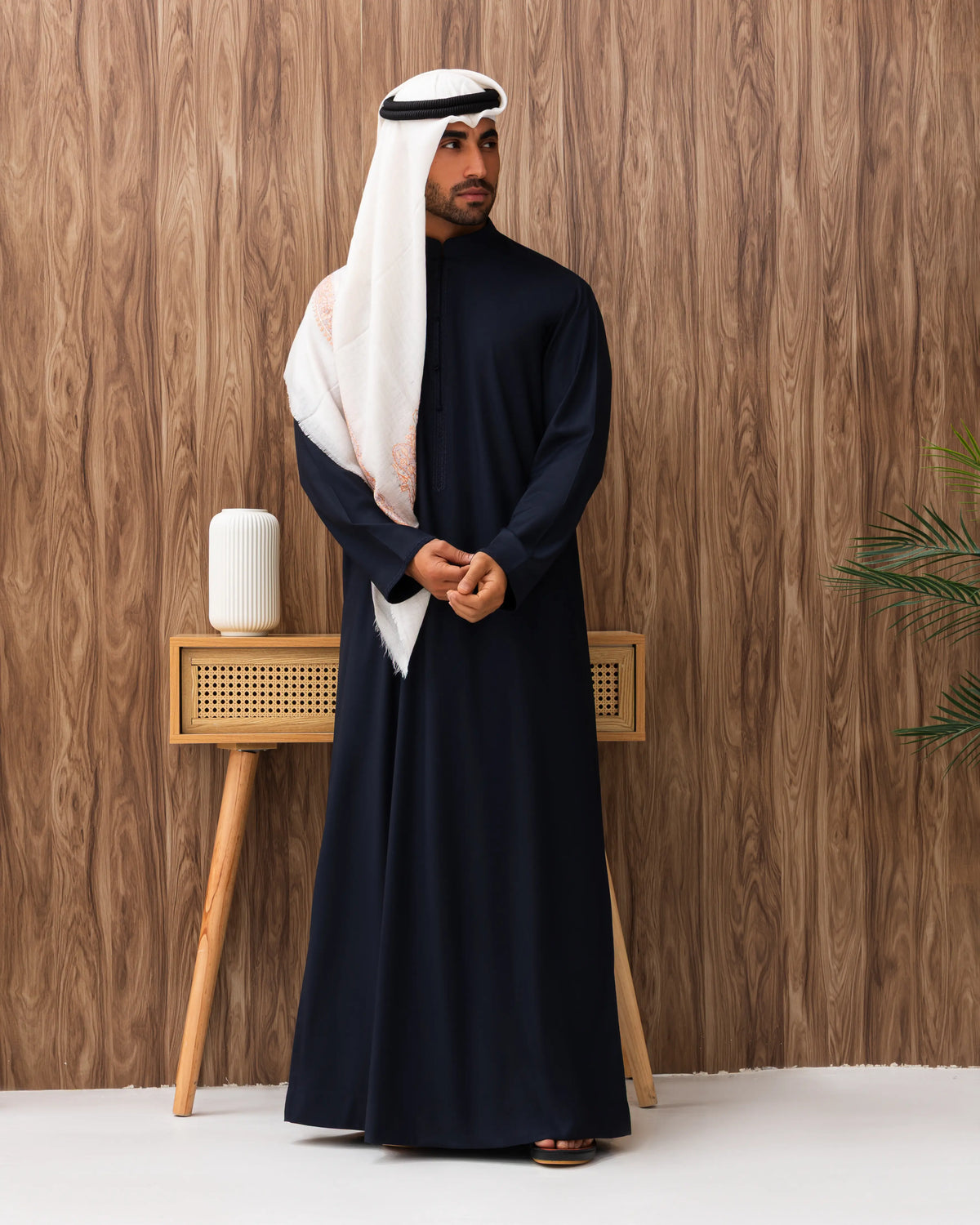 Mens Bahraini Style Kandura – Midnight Blue