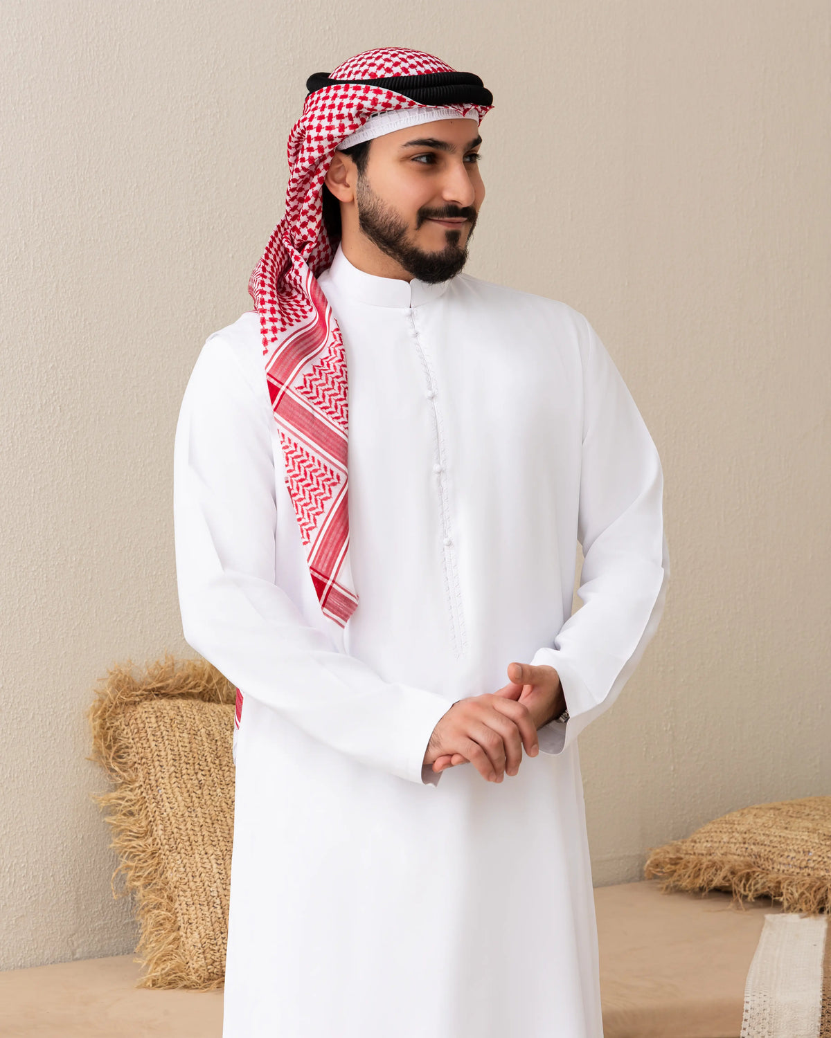 Mens Classic White Bahraini Style Kandura With Traditional Red & White Shemagh 